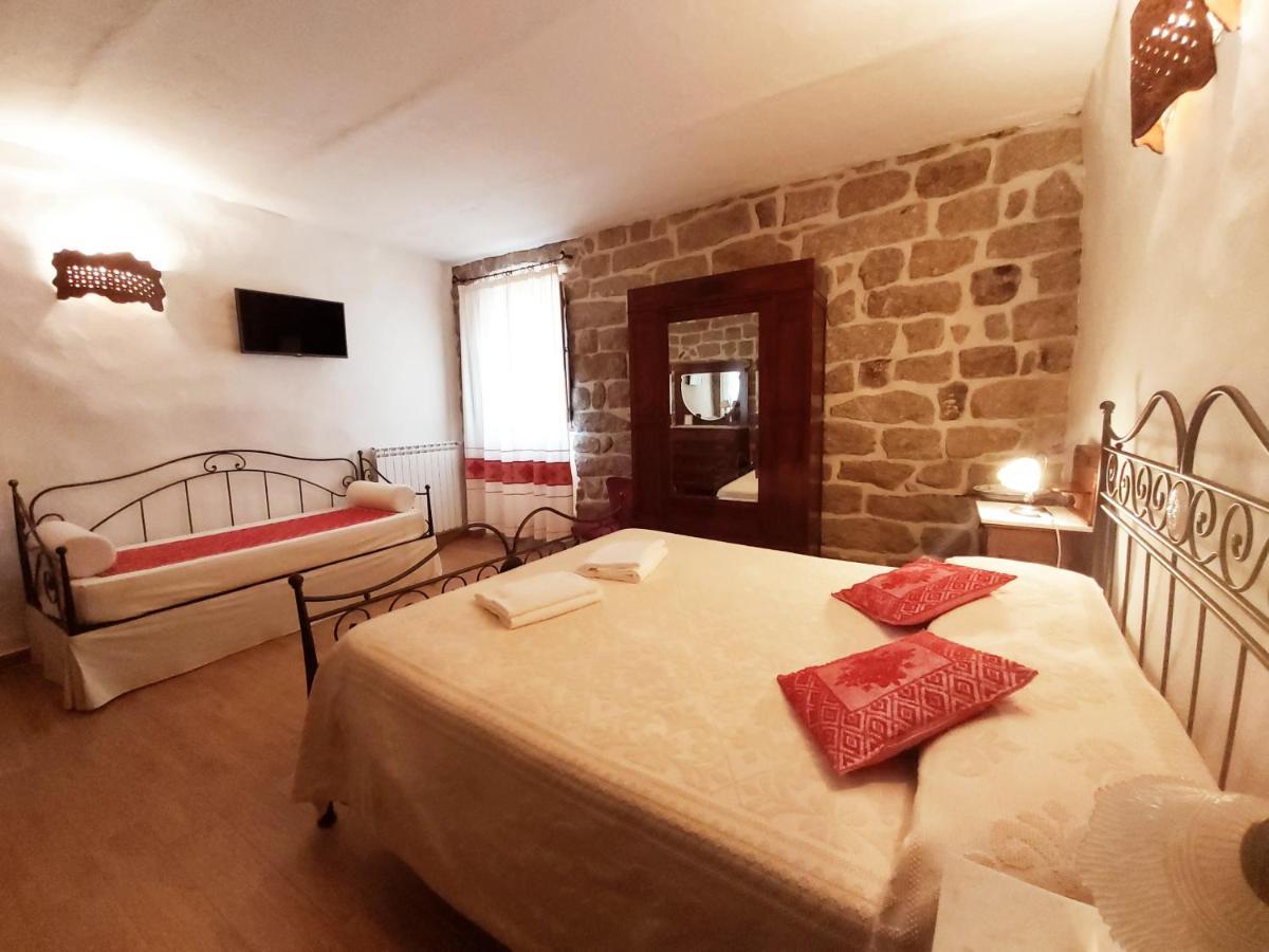 Al Vecchio Corso B&B Tempio Pausania Exterior foto